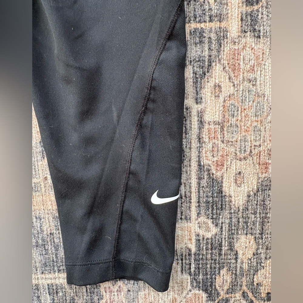 Nike High-Waisted Leggings - Picture 2 of 2